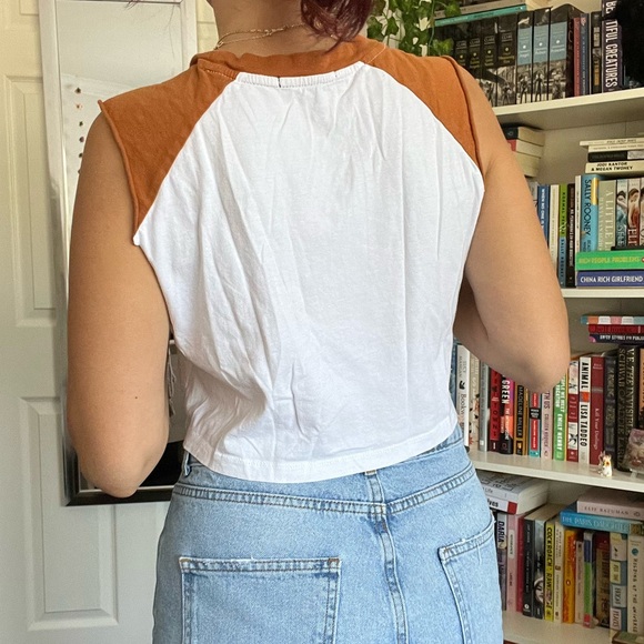 Forever 21 muscle tank - Picture 3 of 4